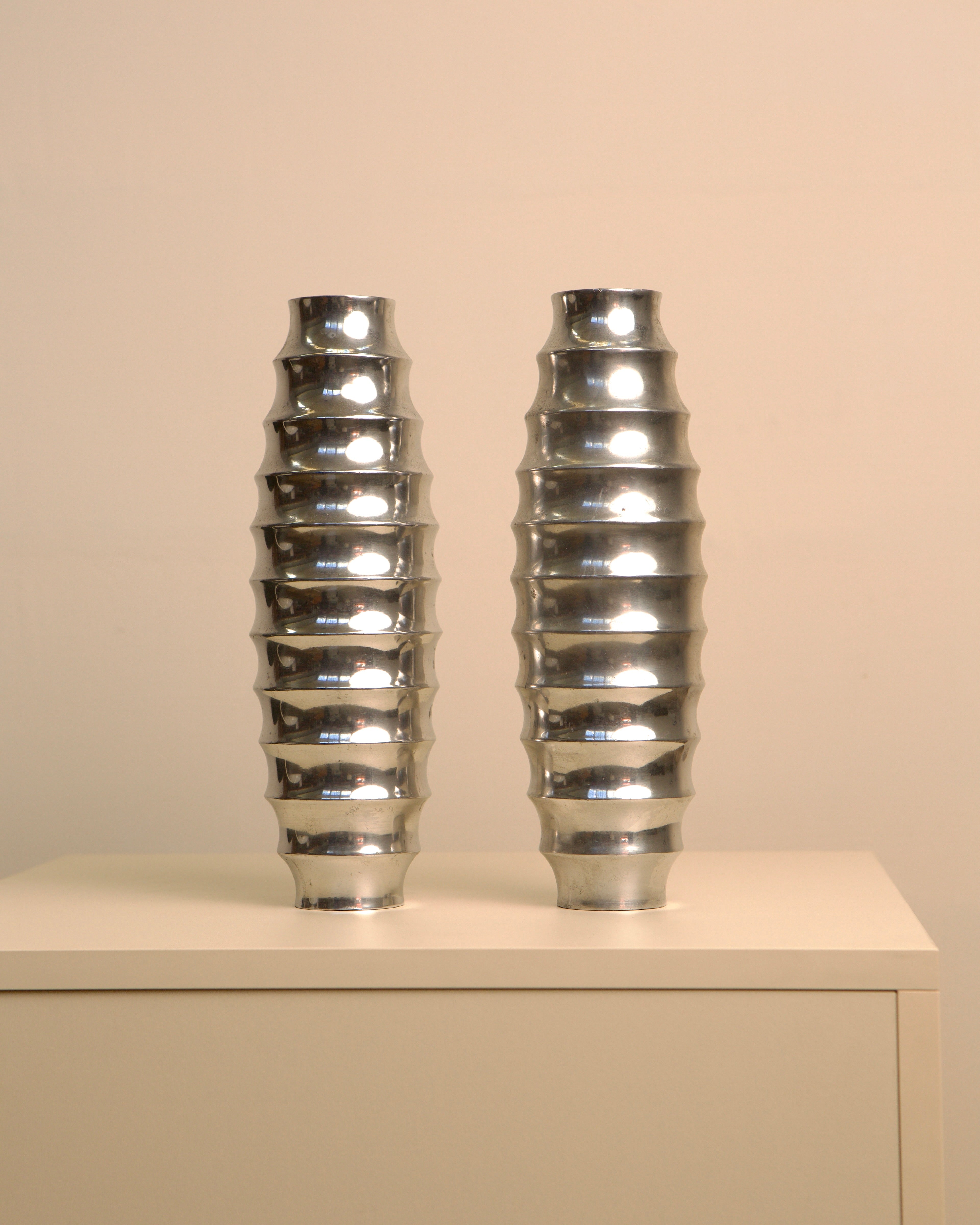 Pair of Vases in Cast Aluminum "Strillé" 80's