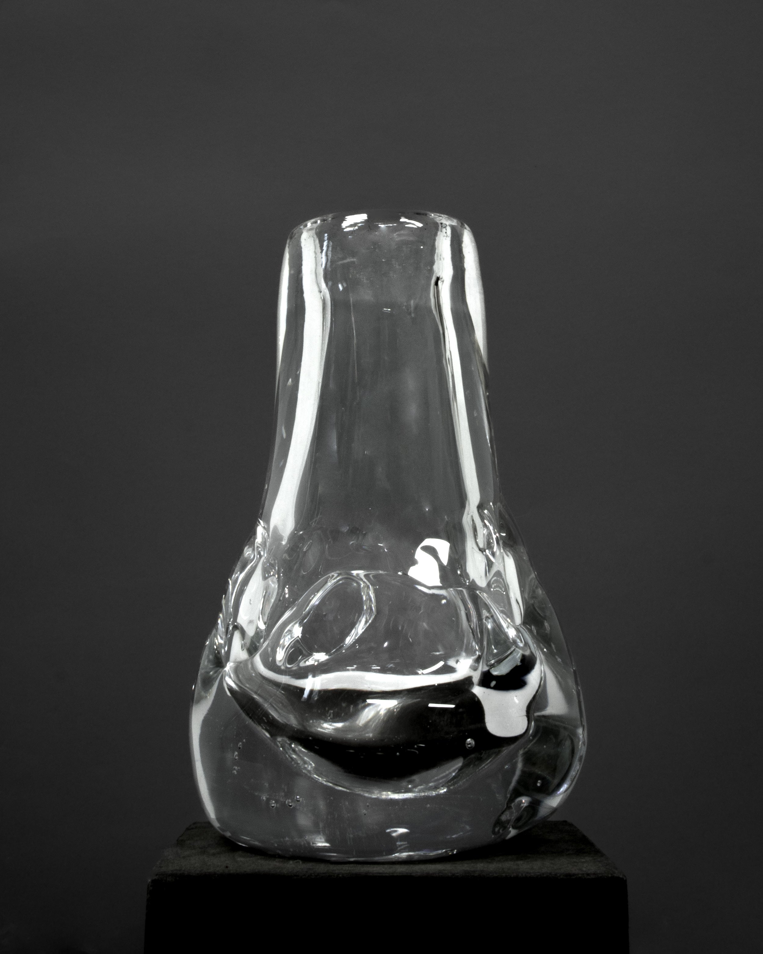 Drop Shaped Hand-blown Vase by Szkło Studio | The Oblist — clear glass material