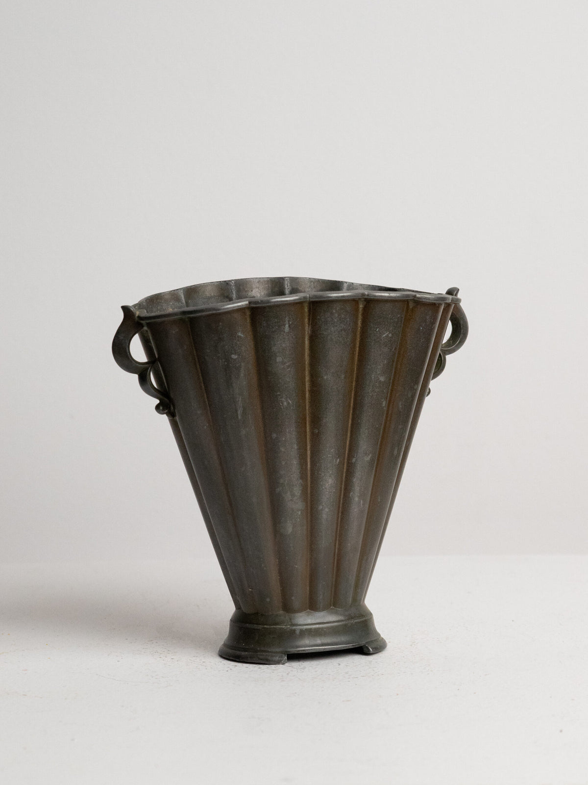 Just Andersen Fan Vase in Disko Metal, Model D20, Denmark 1920s by Studio Ecubed | The Oblist