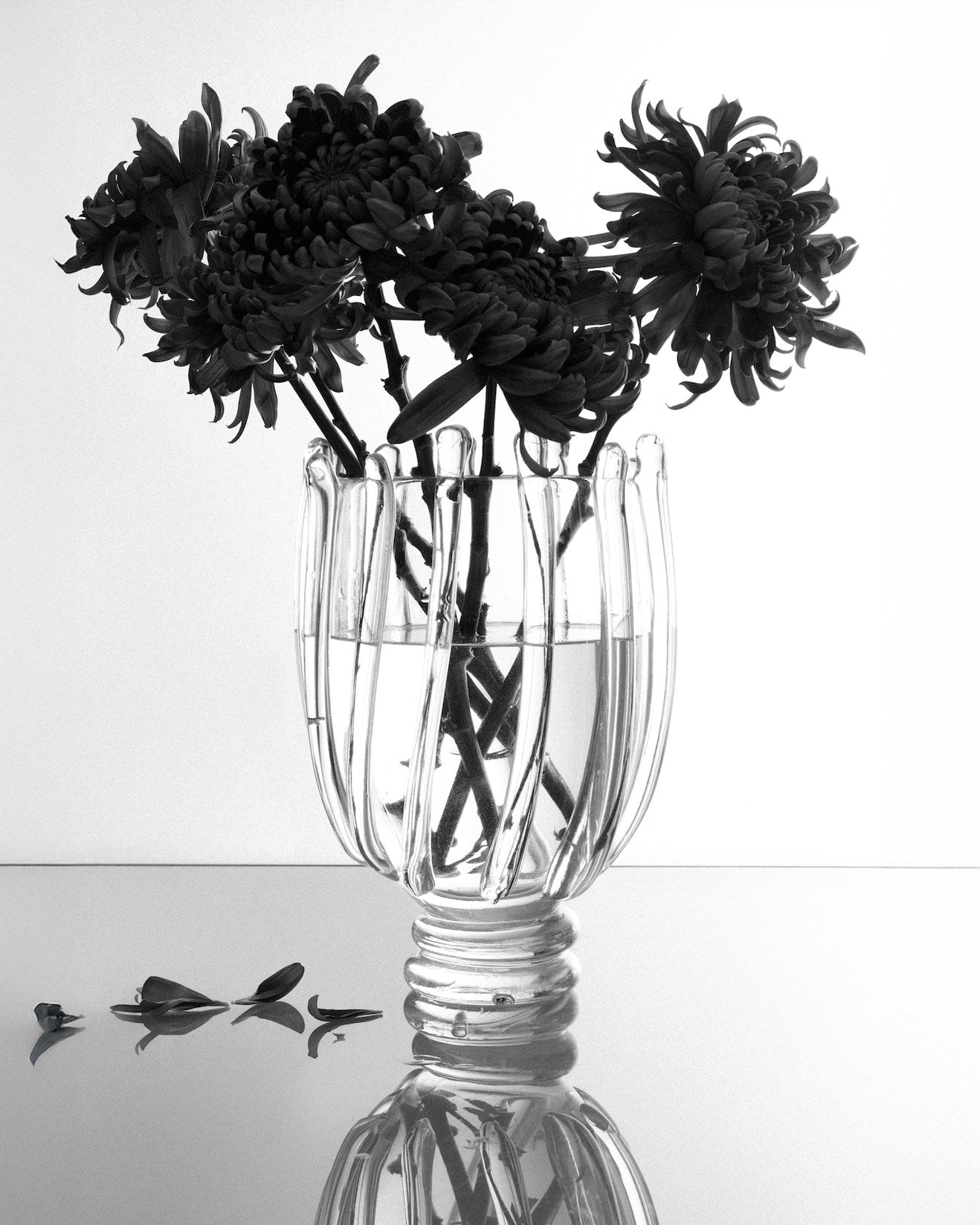 Handblown glass vase no2 by 2222Studio | The Oblist