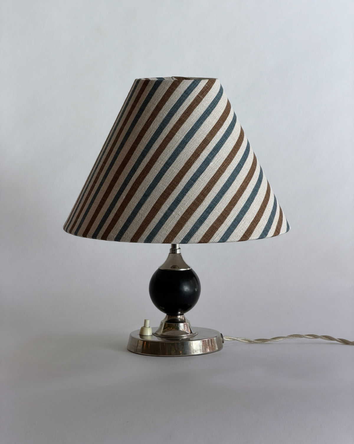Swedish vintage Art Deco metal and wood table lamp by Millefiori Interior | The Oblist
