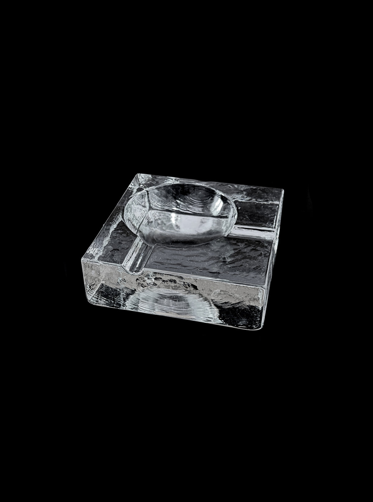 Vintage scadinavian glass ashtray by LA PARADE | The Oblist