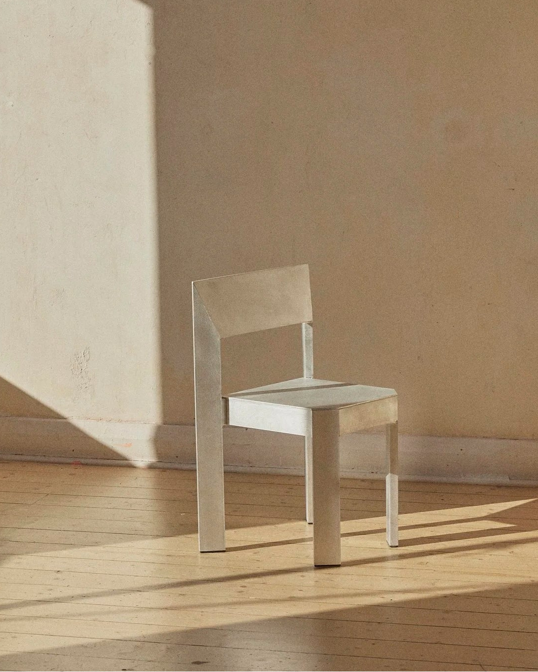 Frame Chair by Fomu Studio | The Oblist