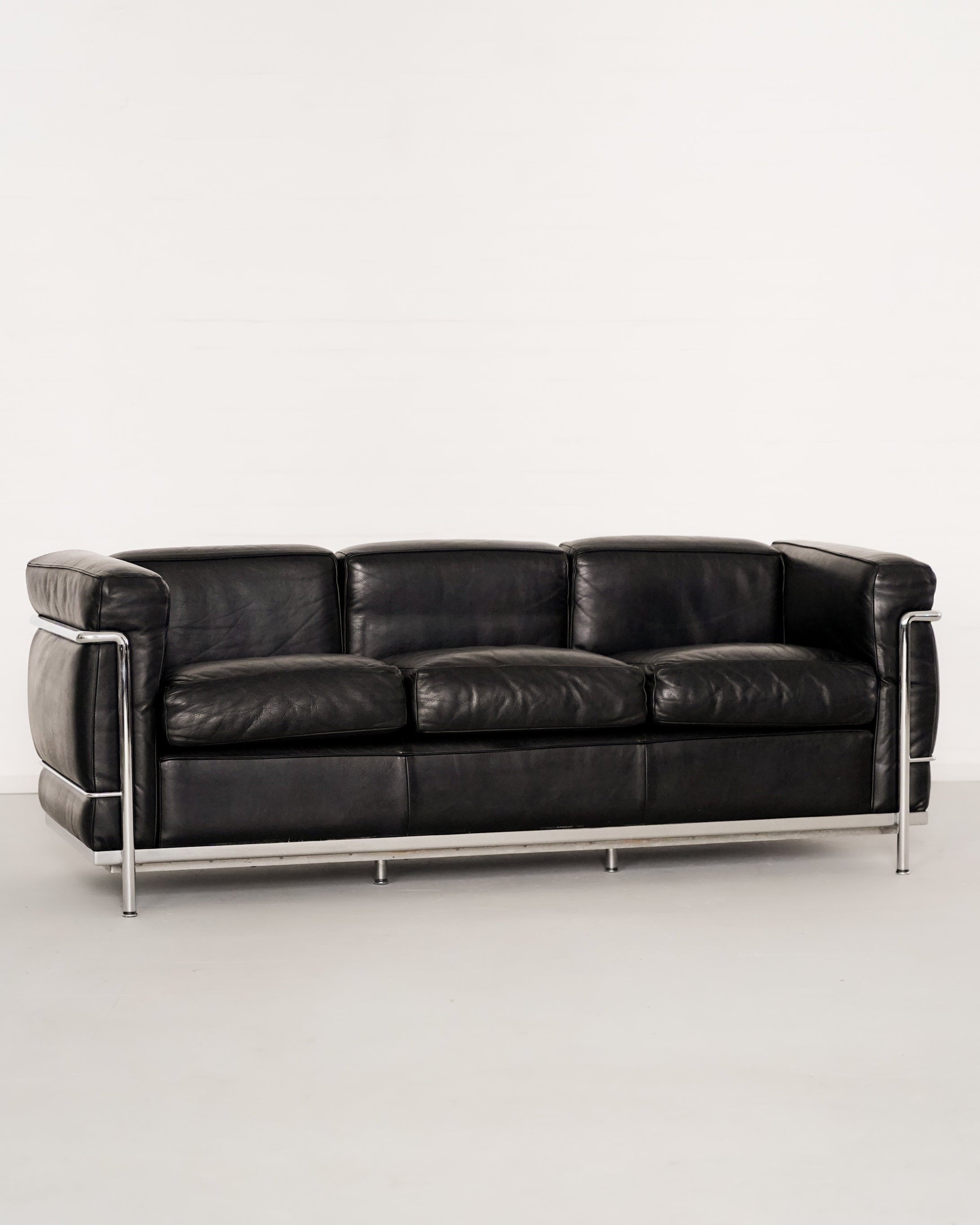 LC2 by Le Corbusier, Pierre Jeanneret and Charlotte Perriand for Cassina