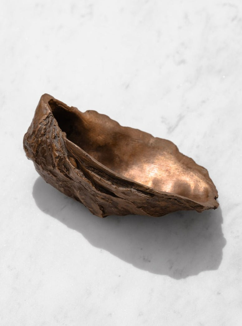 Pair of Bronze Oyster Sculptures by Médecine | The Oblist — handcrafted bronze material