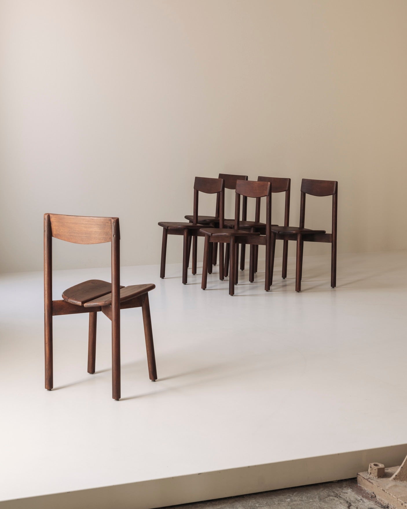 Sculptural Dining Chairs by Modern Living | The Oblist