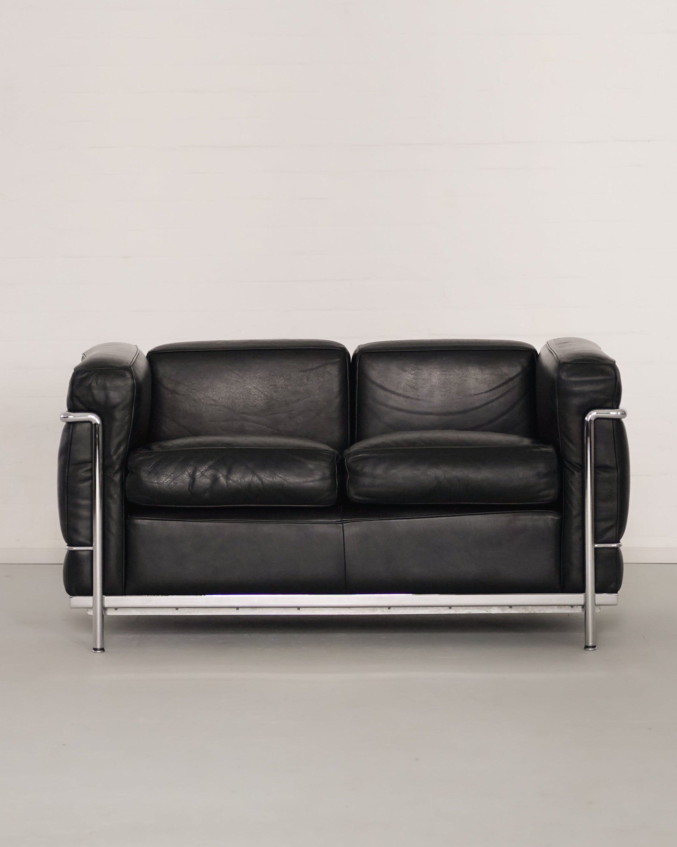 LC2 by Le Corbusier, Pierre Jeanneret and Charlotte Perriand for Cassina