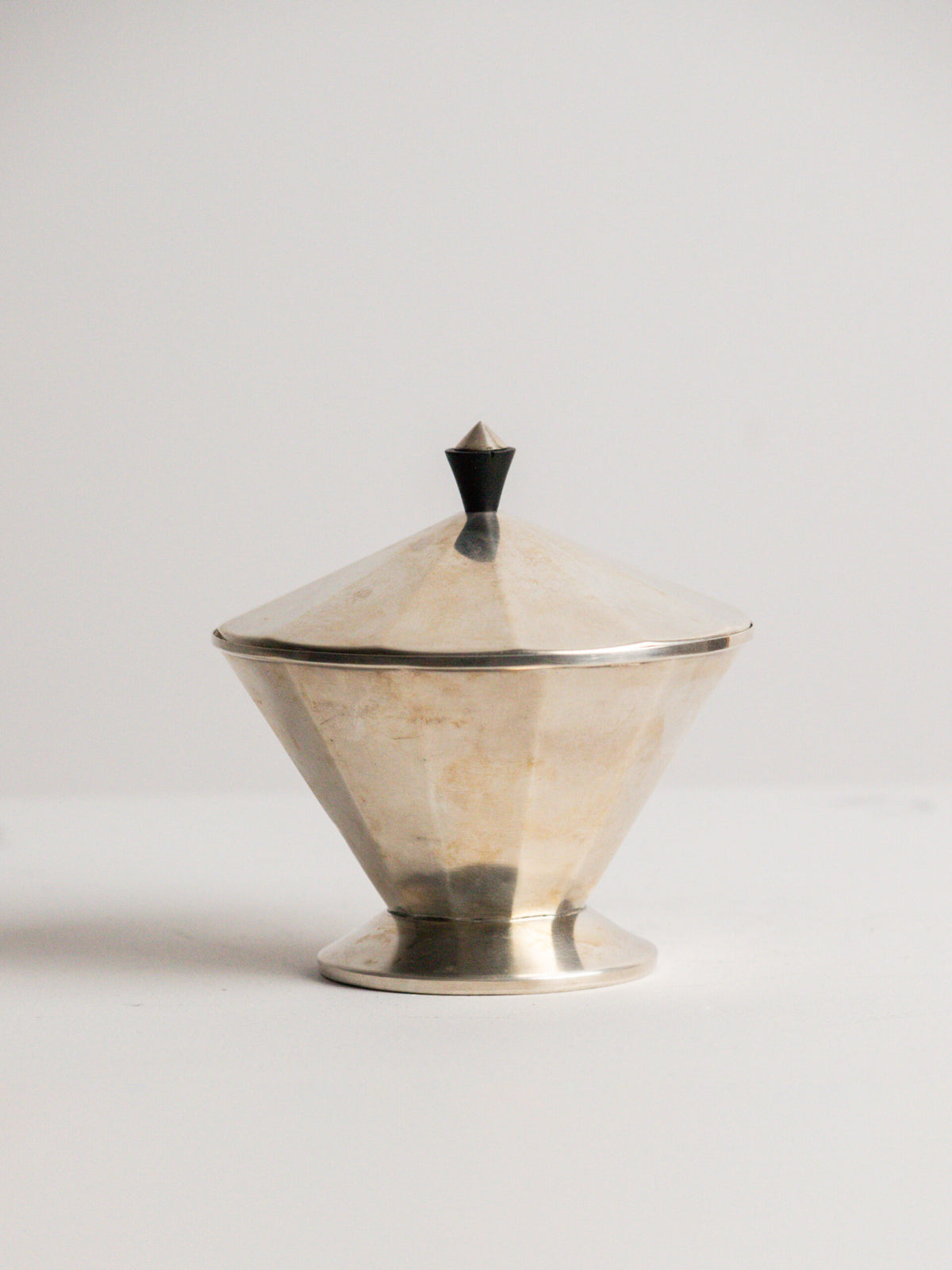 Wellner Faceted Conical Lidded Sugar Bowl in Silver-Plated Alpacca, German Art Deco, 1930s by Studio Ecubed