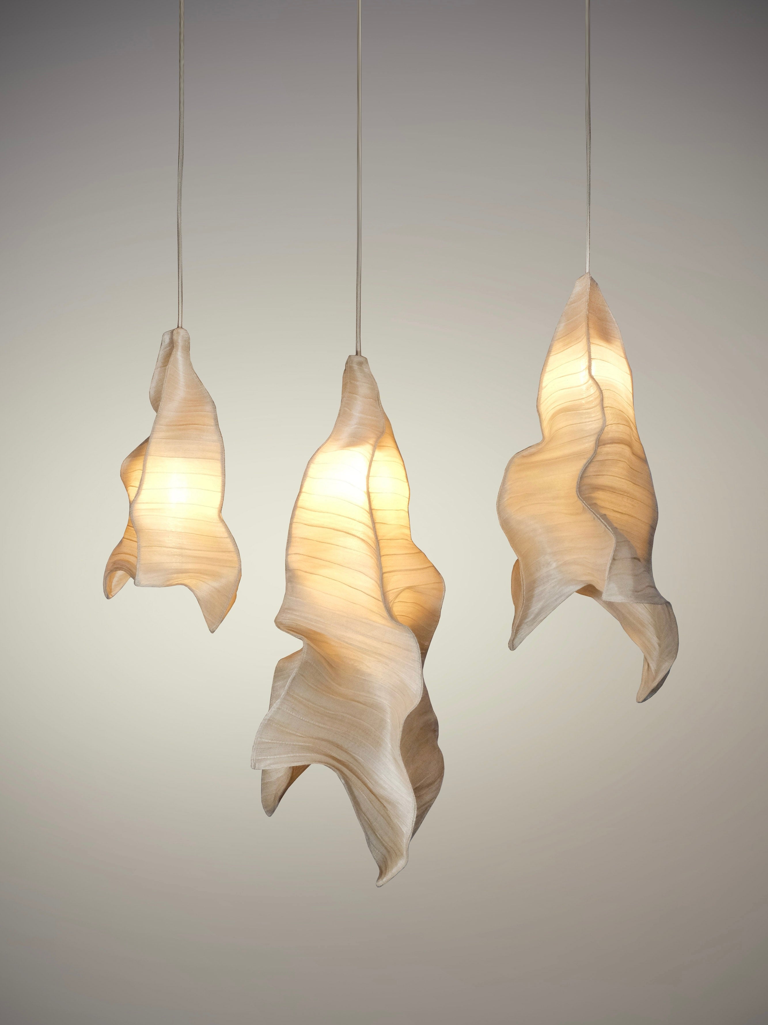 'Phantasma' Set of 3 Pendant Light