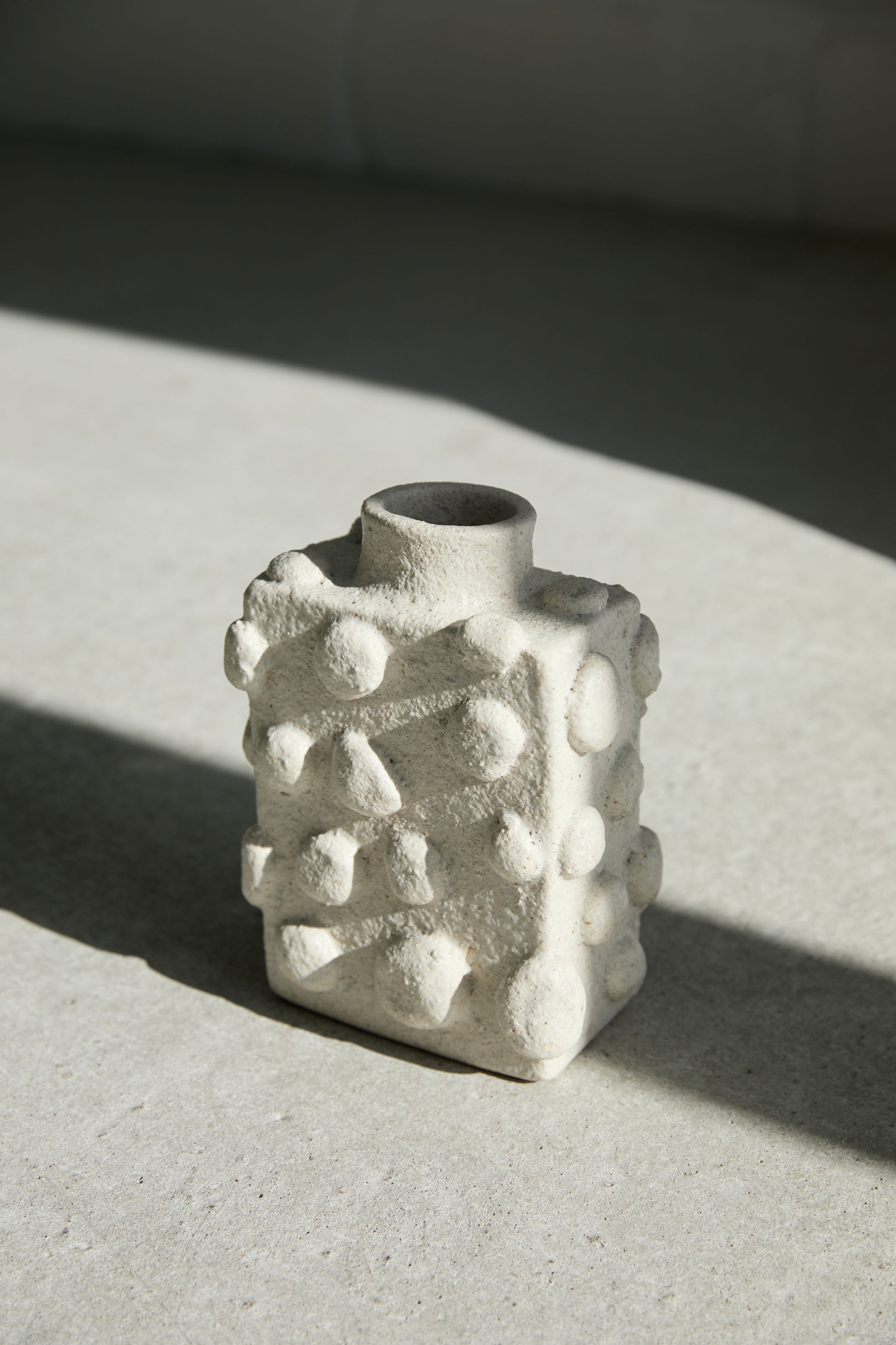 Alluvion Small Craie Ceramic Vase