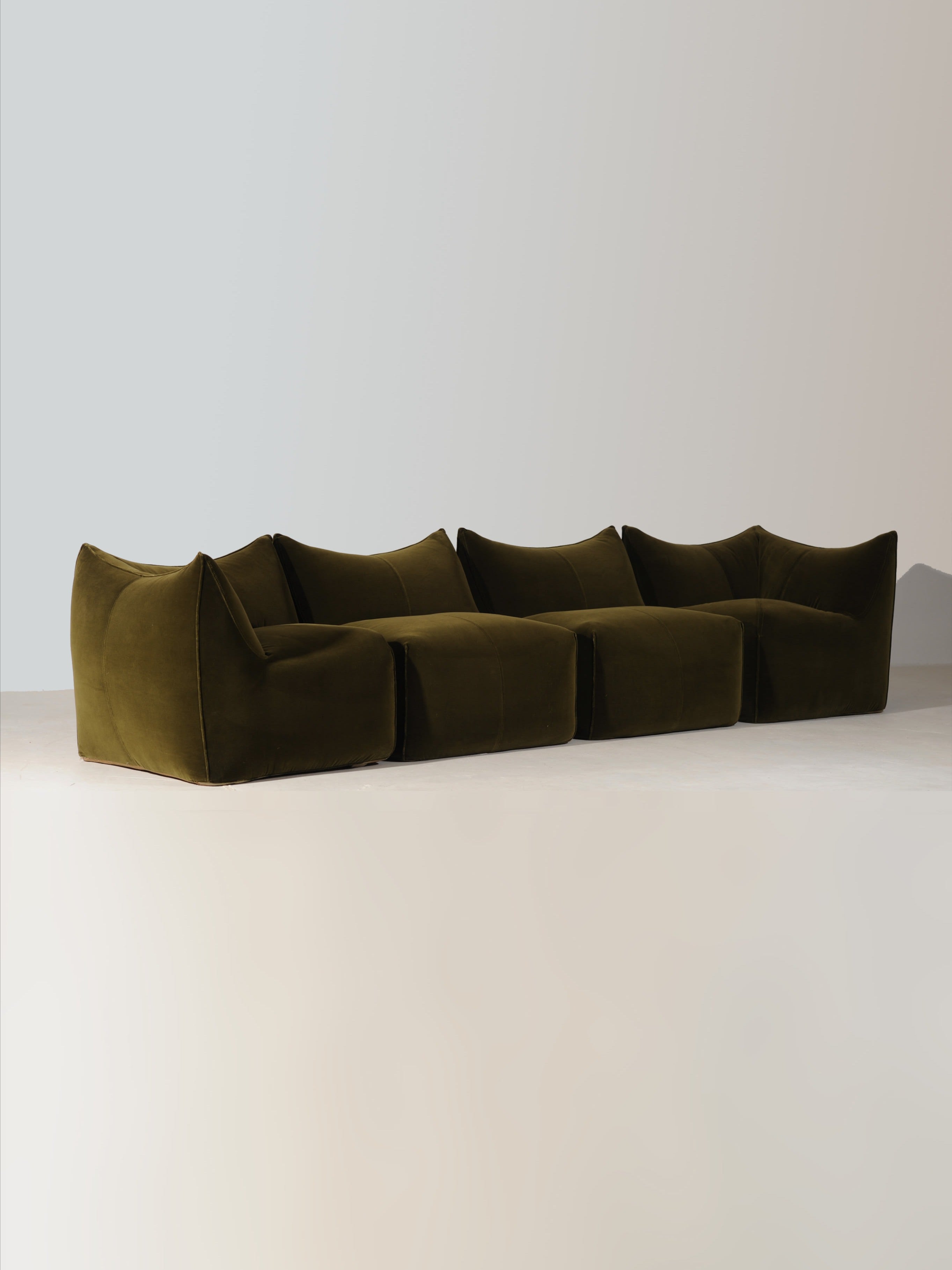 Rare Le Bambole Sectional Sofa by Mario Bellini, Italy 1971 by Rémanence | The Oblist