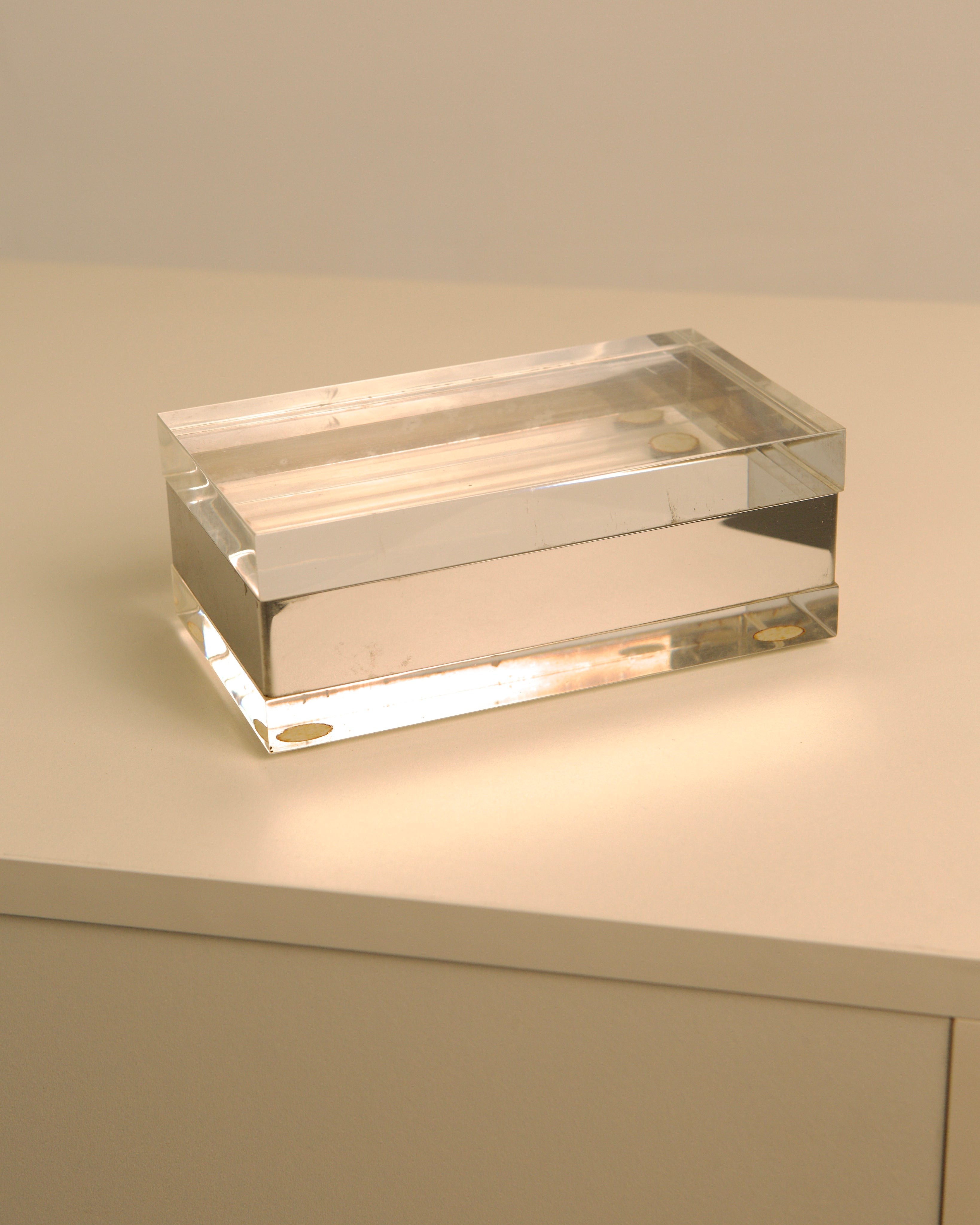 Clear acrylic rectangular box with transparent layers, 1970s Italian design
