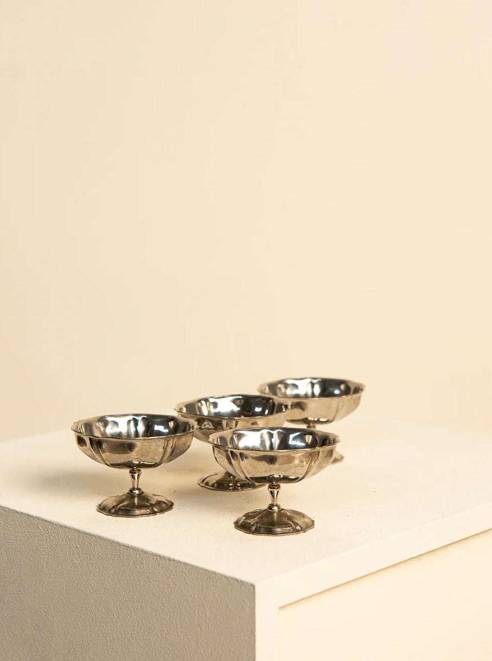 Set of 4 retro stainless steel ice cream bowls with colorful stripes