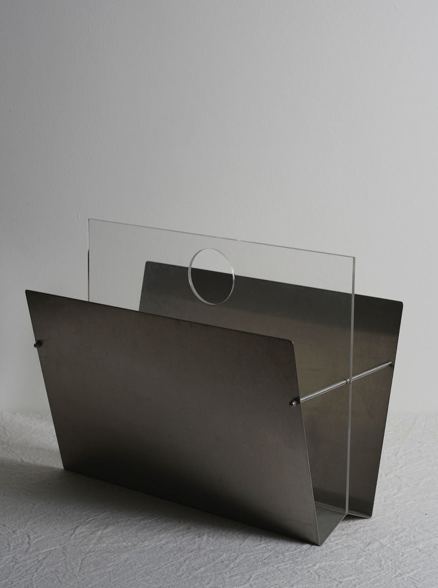 Modern and minimalist Dutch Design Magazine Rack, perfect for organizing your reading materials in a stylish and functional way