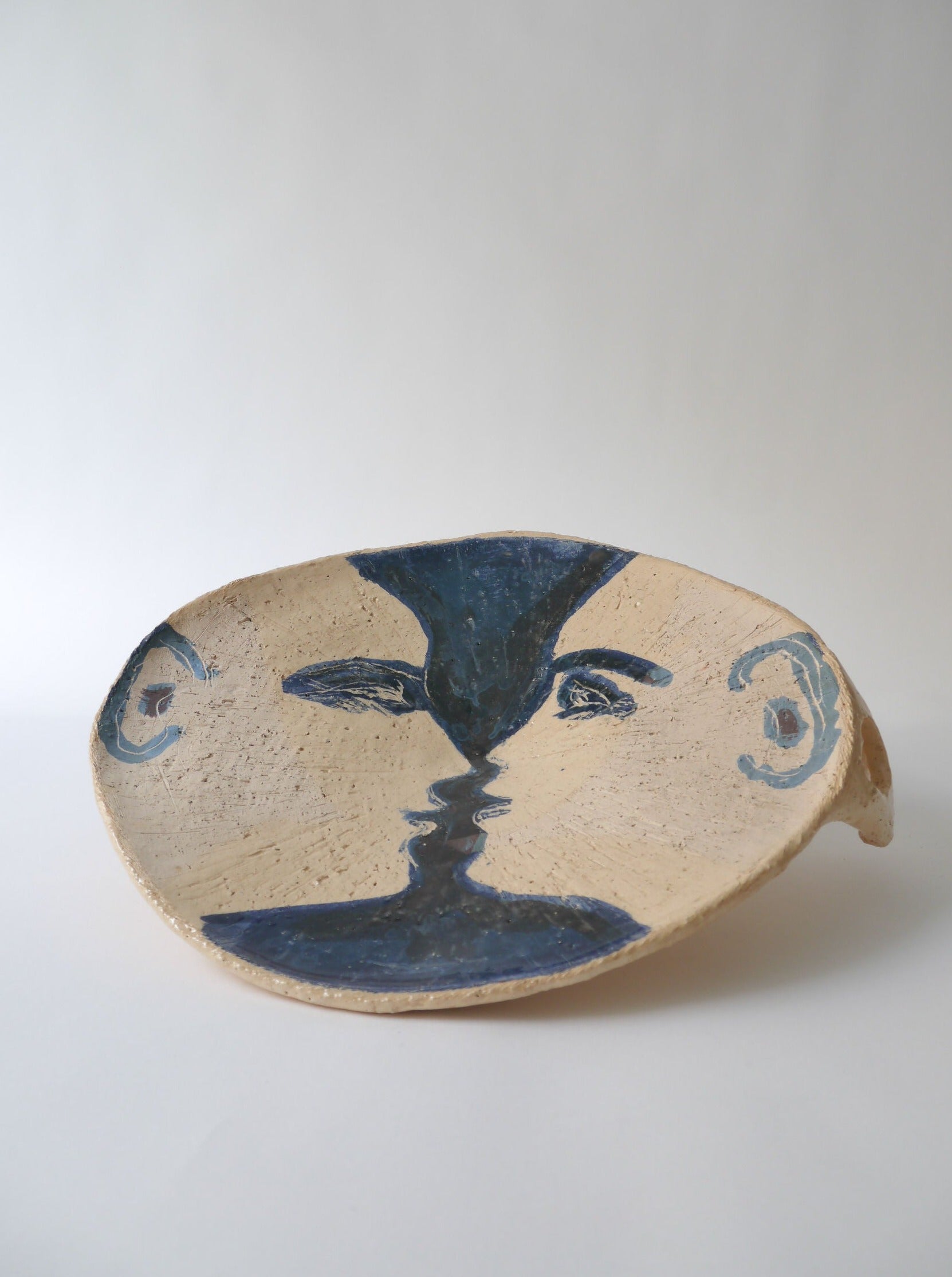 The Kiss Ceramic Plate featuring Gustav Klimt's iconic artwork