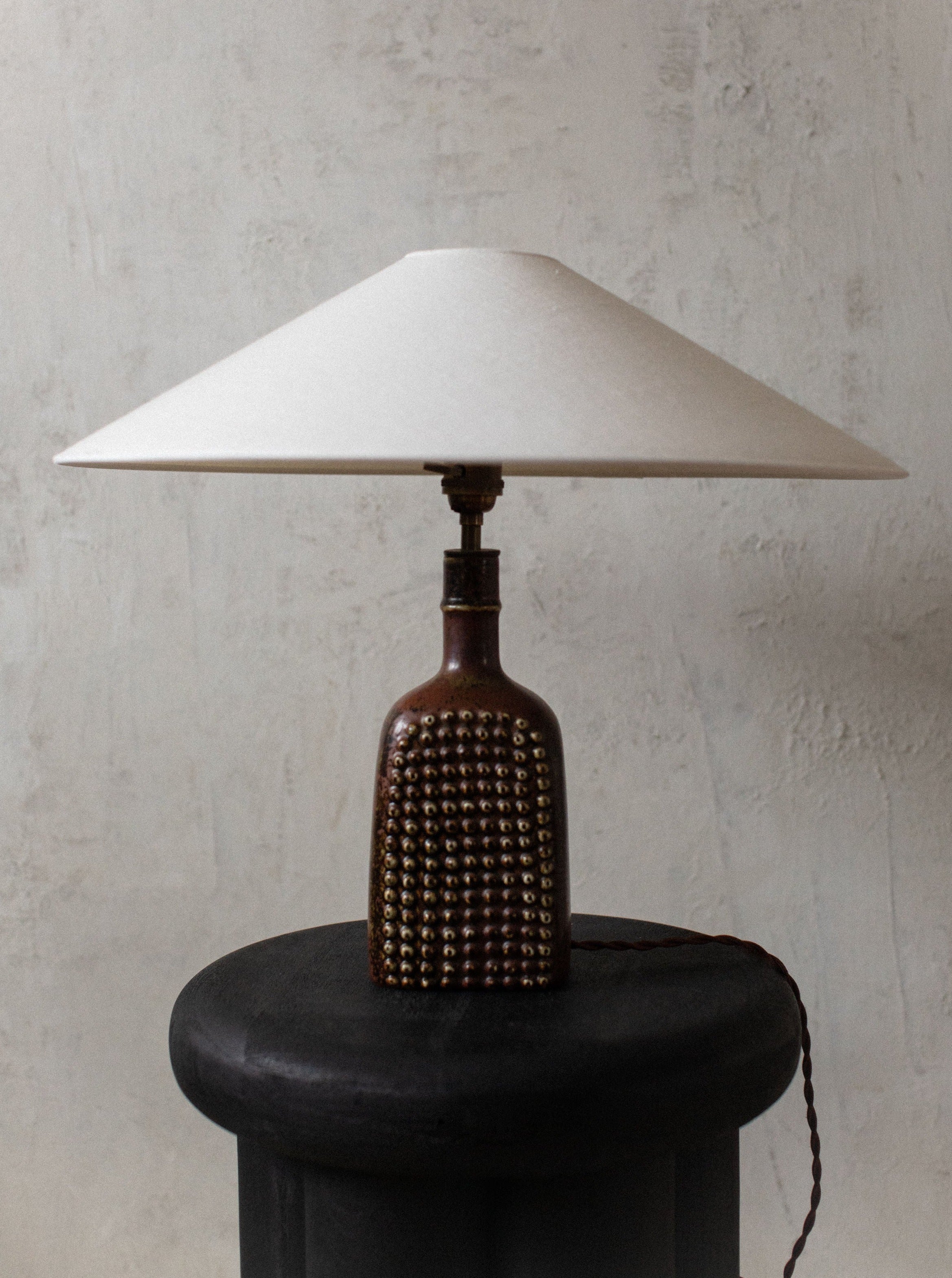 Vintage Stig Lindberg 1950's ceramic table lamp with white shade