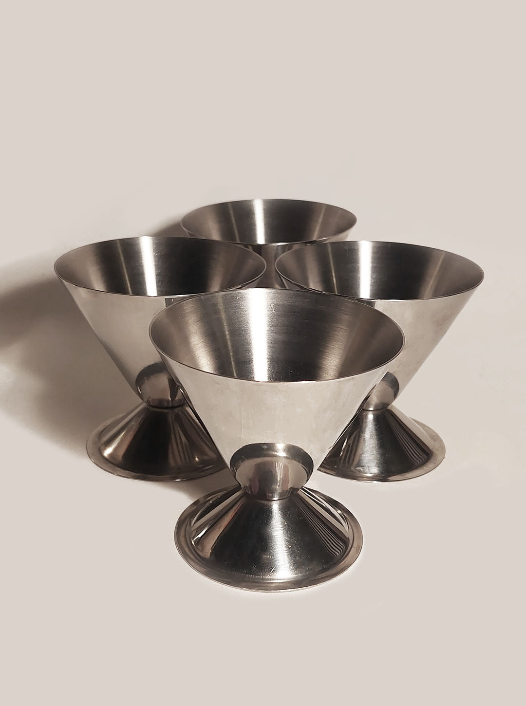 Clear glass dessert cups set of 4, perfect for serving sweet treats and elegant desserts