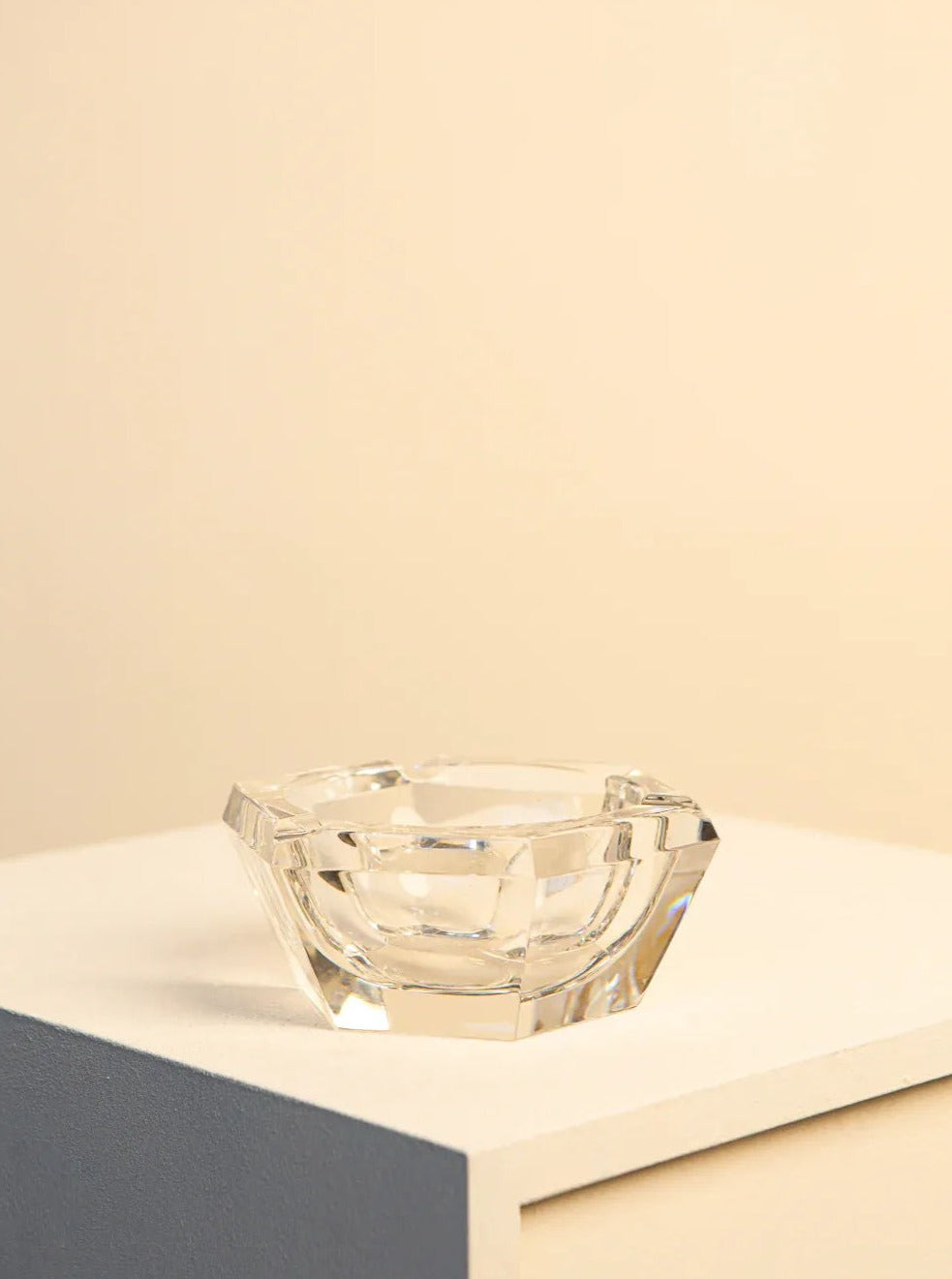 Italian vintage Diamant crystal ashtray with intricate design and craftsmanship