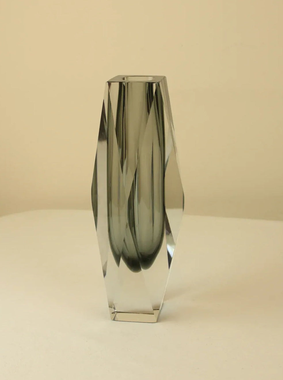 Flavio Poli Murano Vase in vibrant red and blue colors