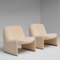 Lounge Chair and Mid Century Modern Arm Chair: Which Fits Your Style?