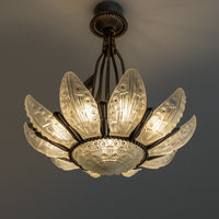 The Return of the Mushroom Lamp: Why Organic Shapes Dominate 2026