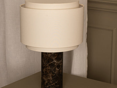 Conception de Salon Contemporain : Marques Émergentes Redéfinissant les Espaces Modernes