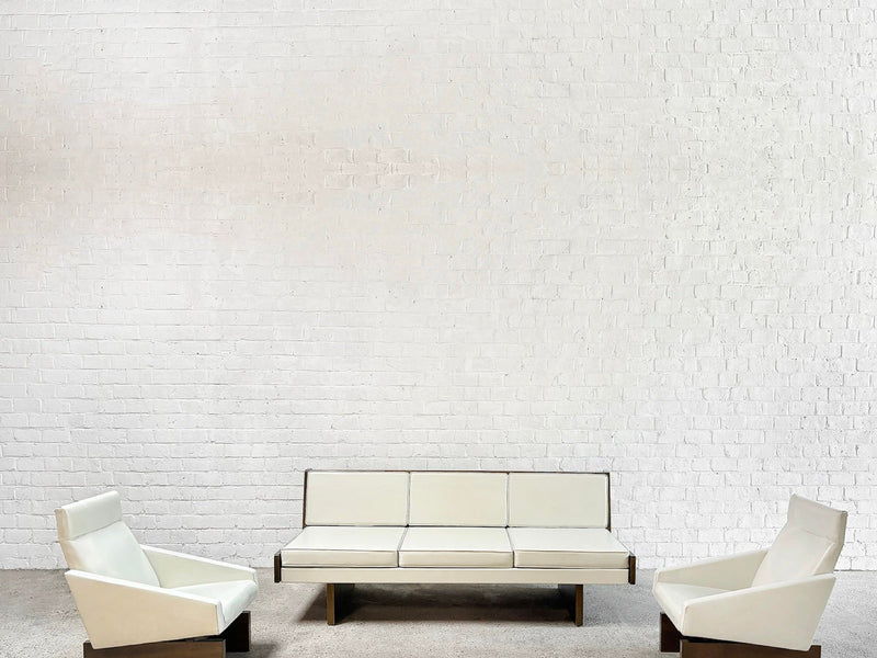Which Marketplace Offers the Best Organic Modern Furniture?