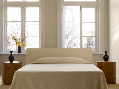 Lit plateforme : Designs contemporains pour une chambre minimaliste