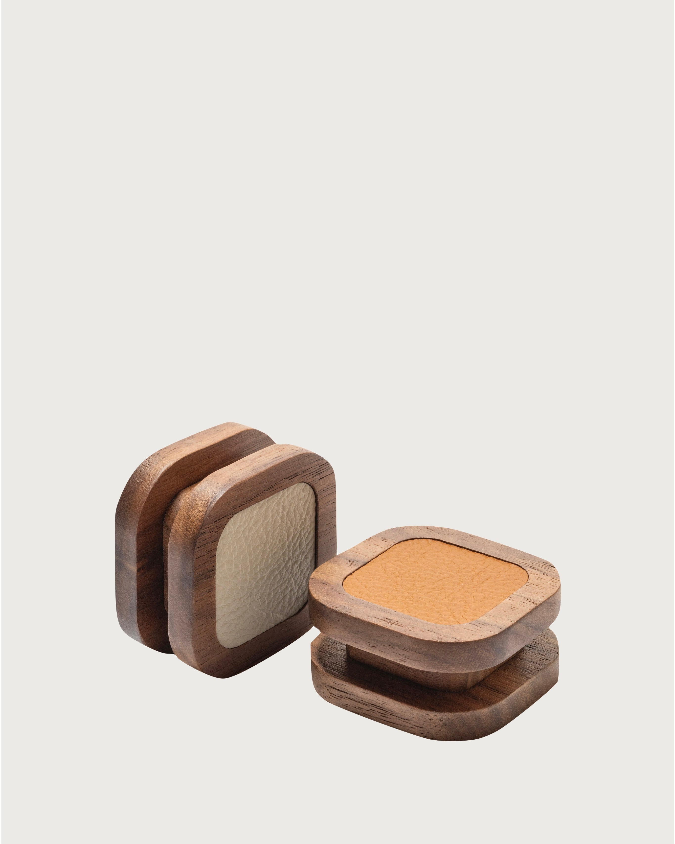 Jeu CONNECT 4 en cuir