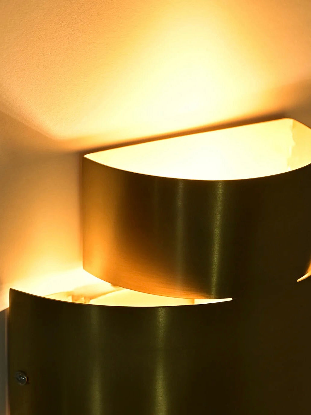 Aura Wall Sconce