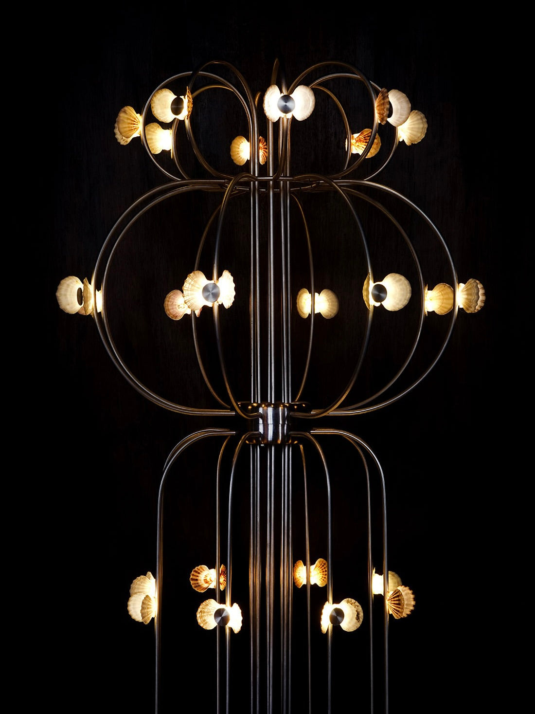 The Floor Lamp With Shells