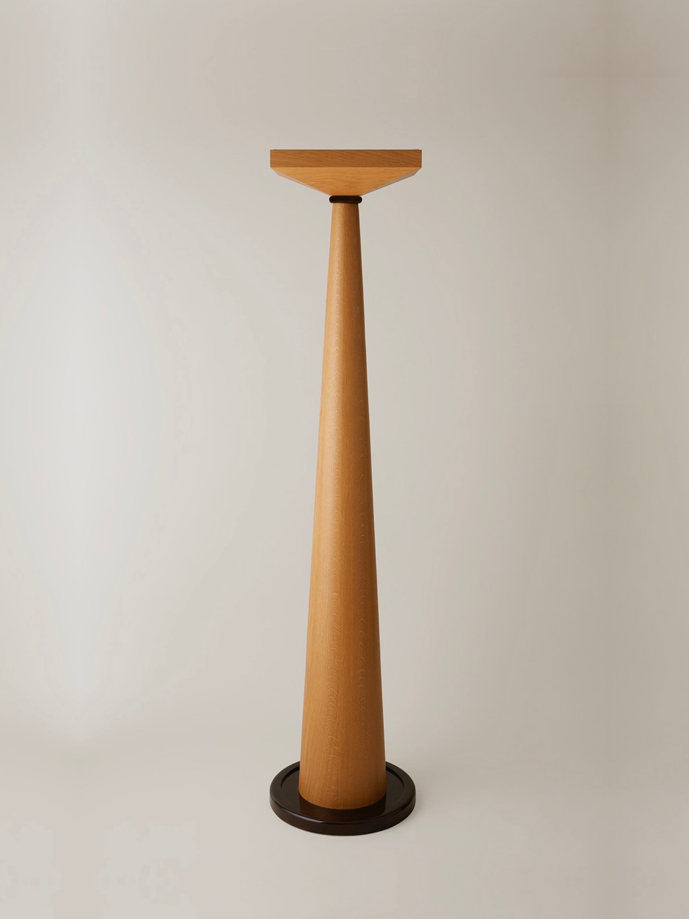 Le Grand Fontainebleau Floor Lamp