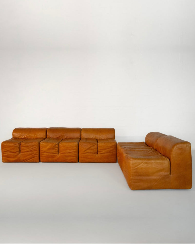 Modular cognac leather Ipercubo sofa by de Pas for Driade