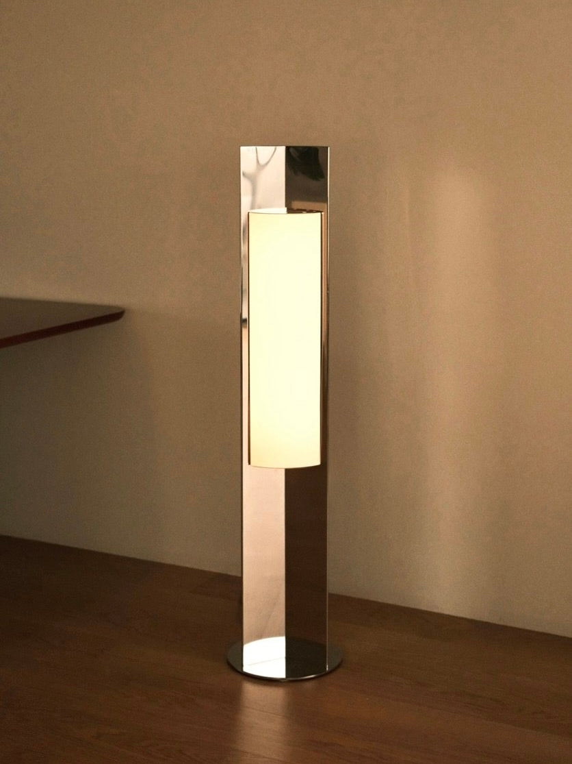 'Arrow 120' Floor Lamp