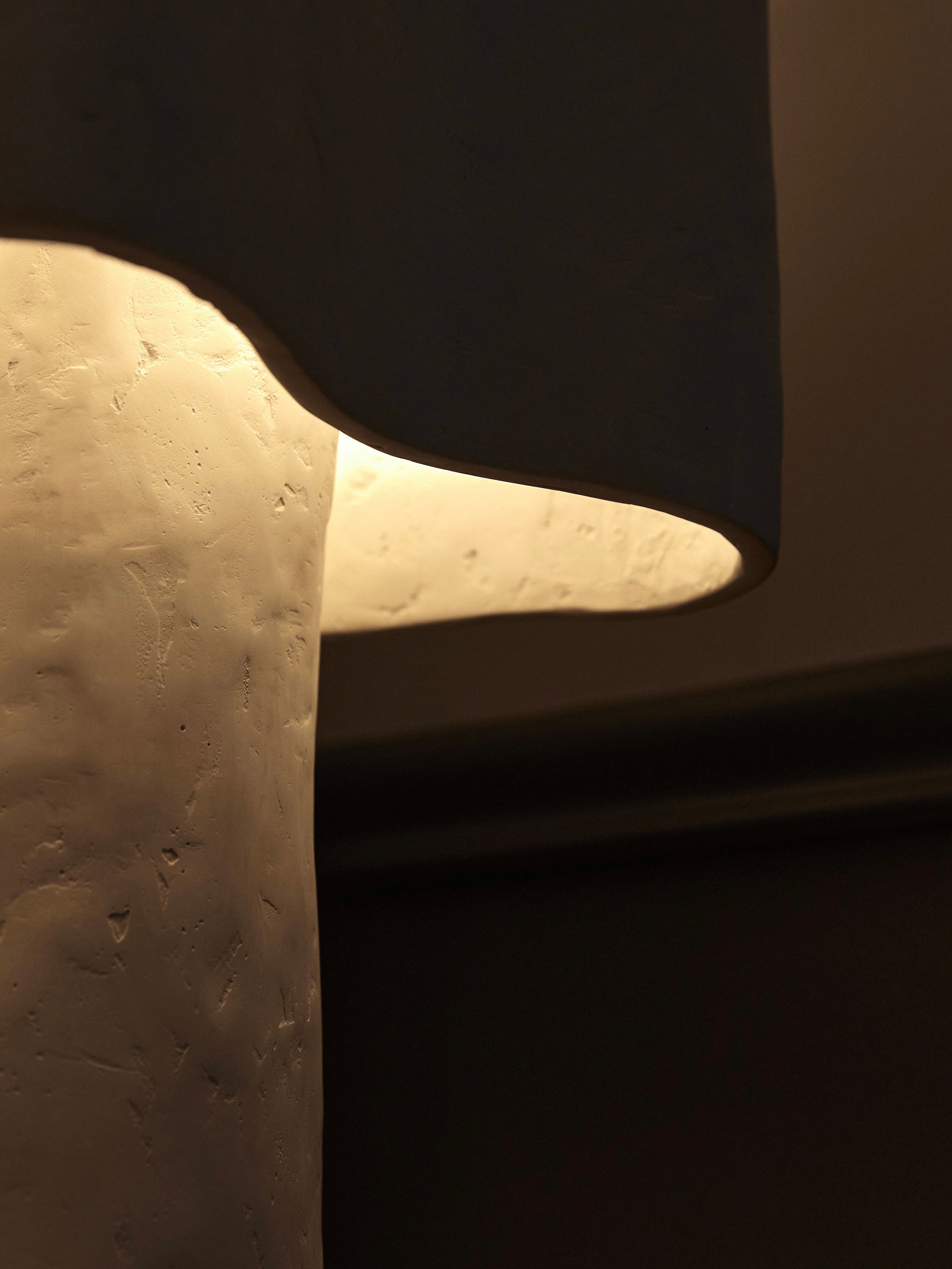 Freeform Table Lamp by Studio Tristan Kallas | The Oblist