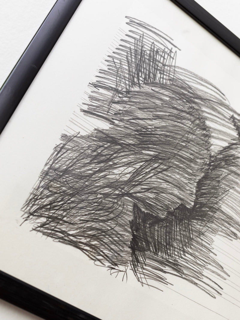 The Original Drawing, Abstract Motif in Wooden Frame – Italy 1960s by Bottega Jacobs features a chaotic and overlapping abstract pencil drawing that embodies the essence of a vintage design object. The sketch creates an undefined, dynamic form that exudes depth and movement, reminiscent of mid-century design aesthetics. The black wooden frame highlights its timeless appeal.
