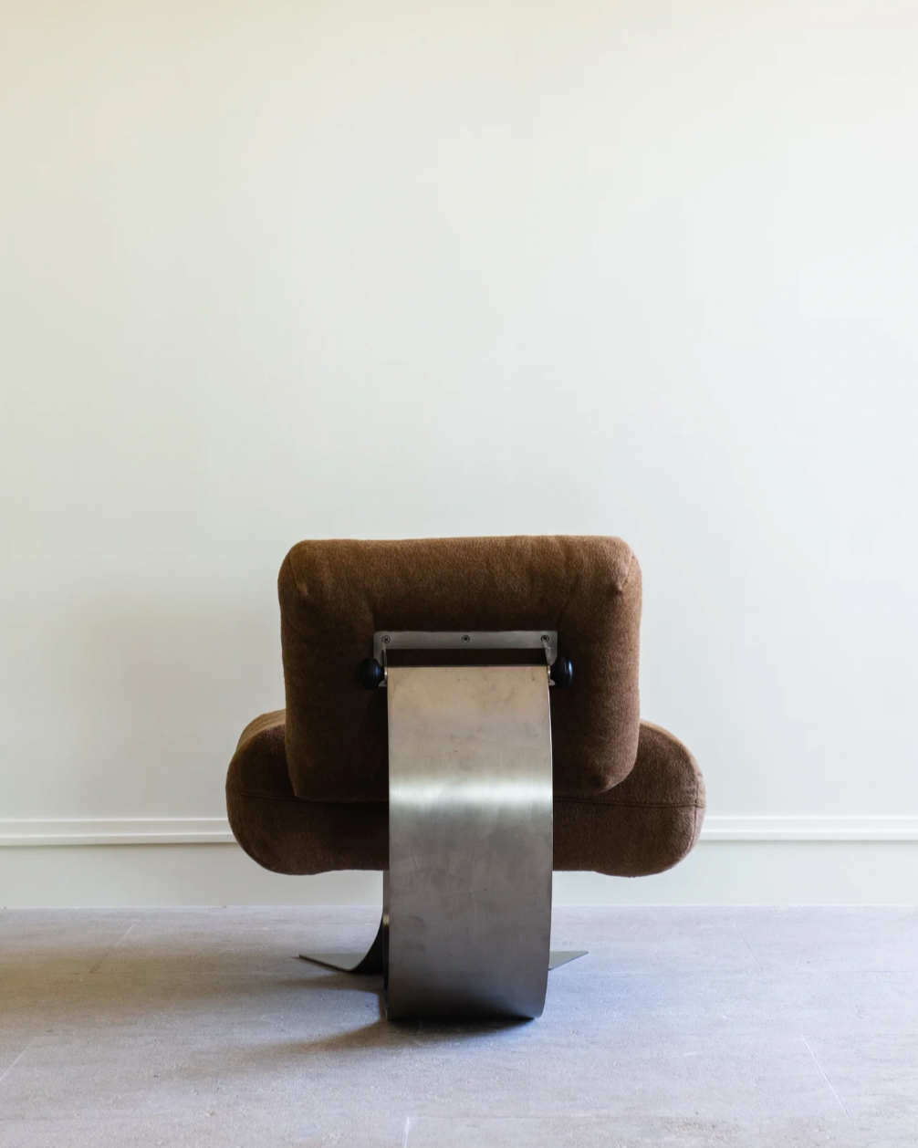 Alta Chair by Oscar Niemeyer