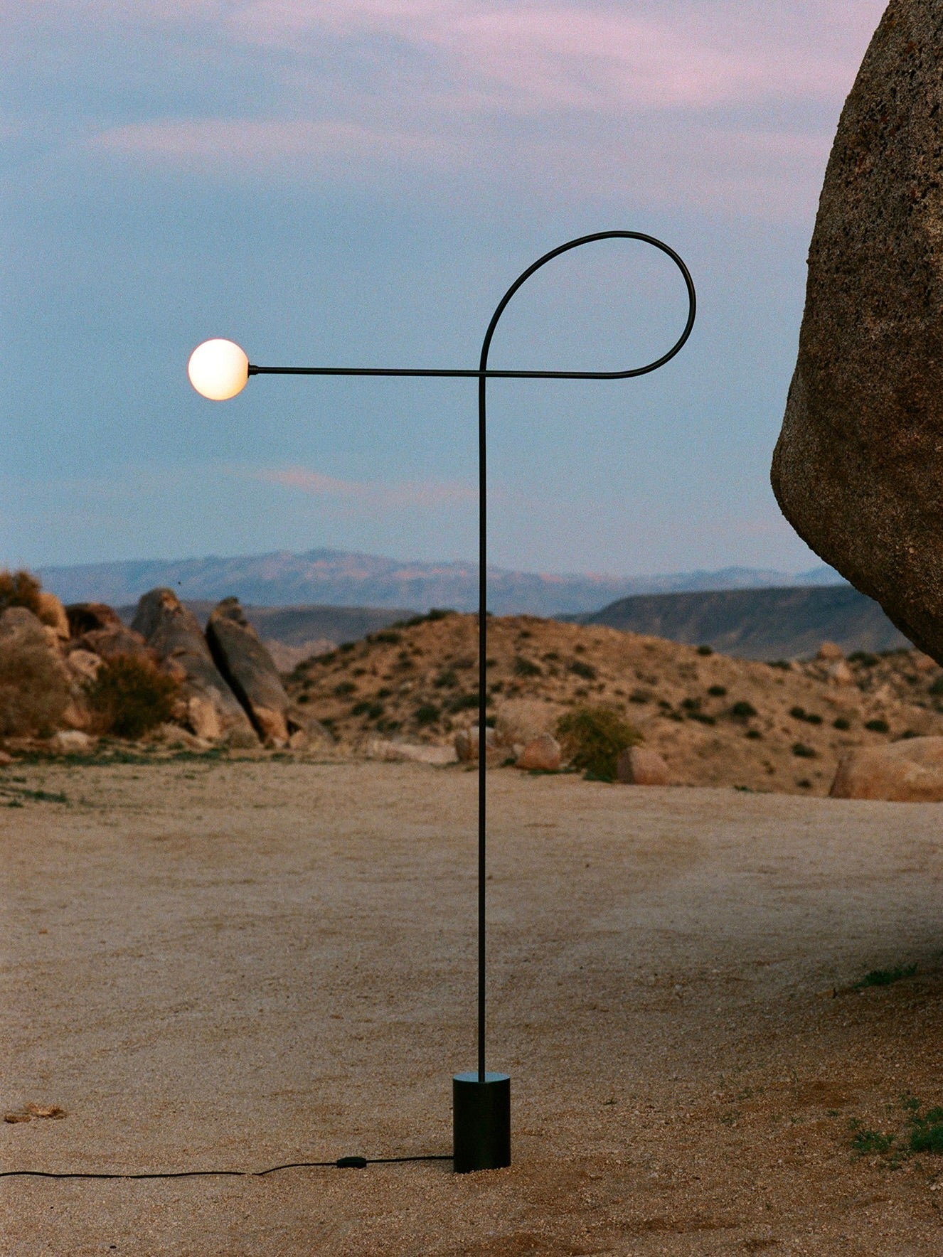 Bow Floor Lamp