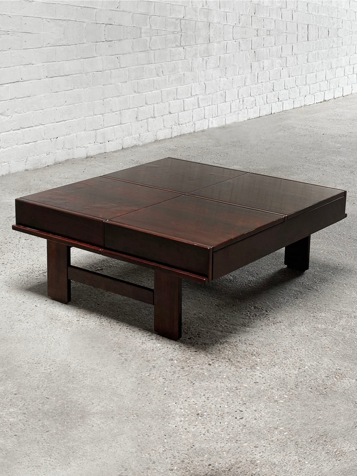 Square Walnut Coffee Table by Michelucci, Italy 1970's