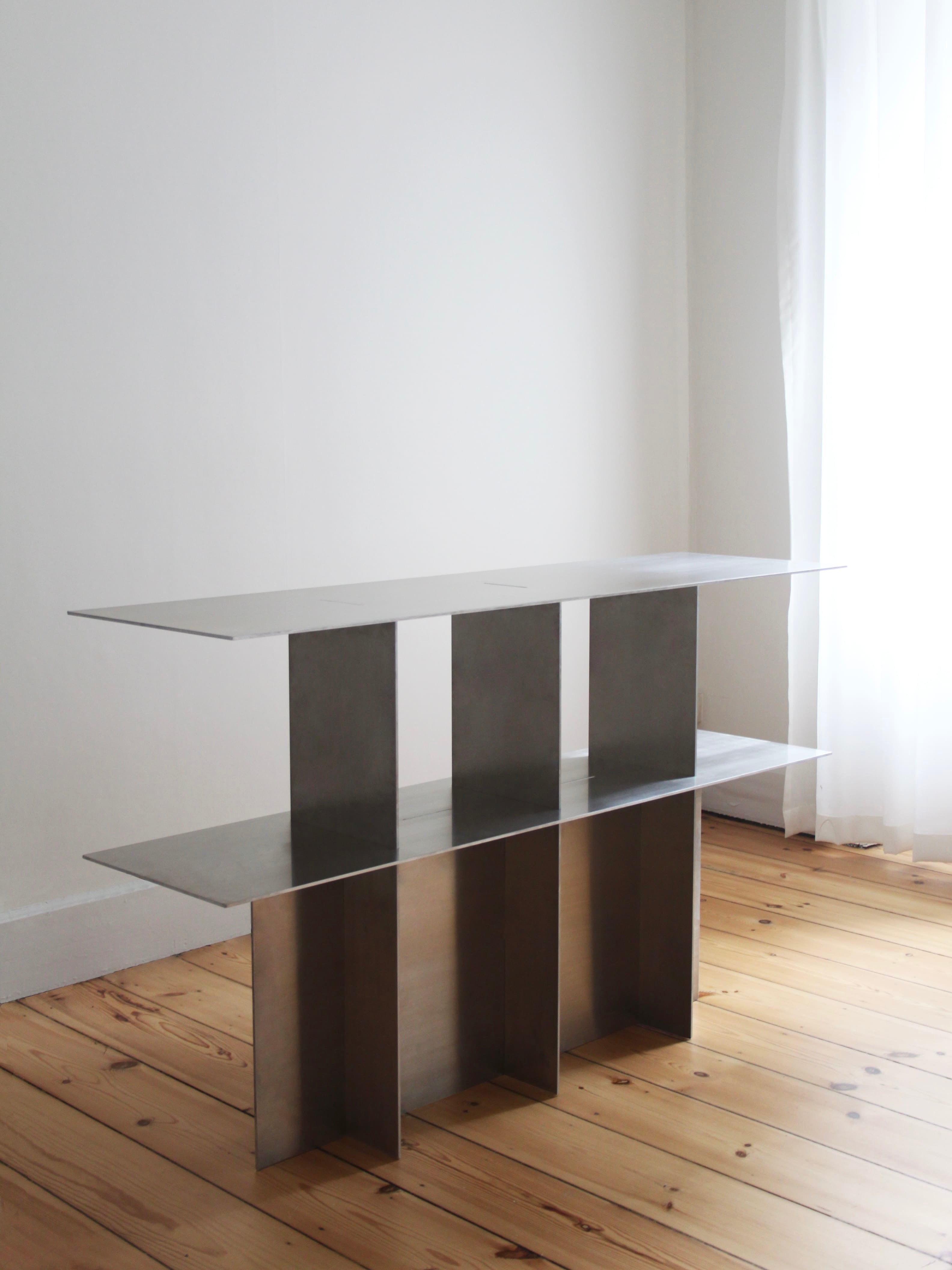 Lamina Console