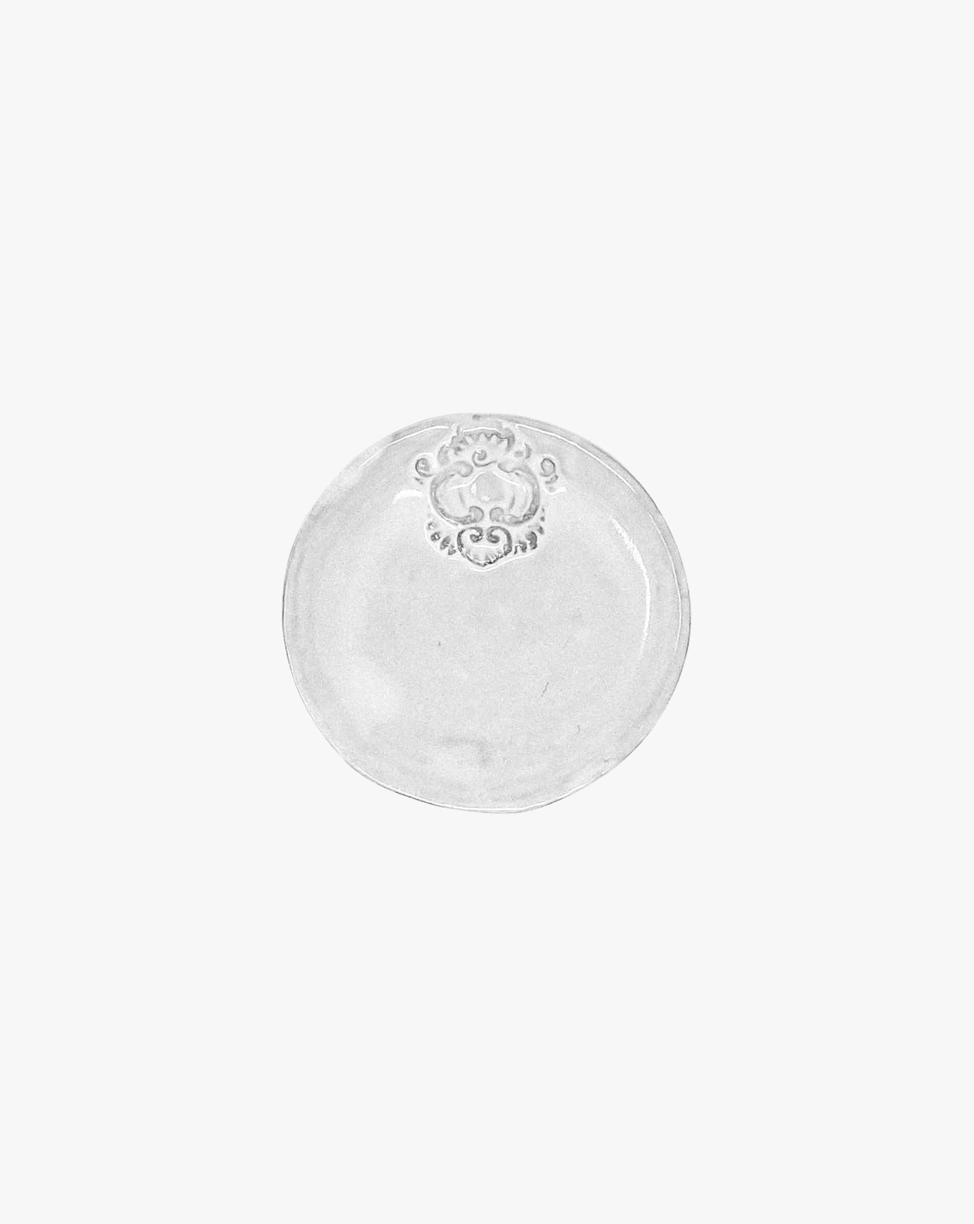 A transparent glass soup plate with an intricate, decorative frosted design in the center, elegantly embossed, seen from above against a white background.
Product Name: Charles Plate
Brand Name: Carron