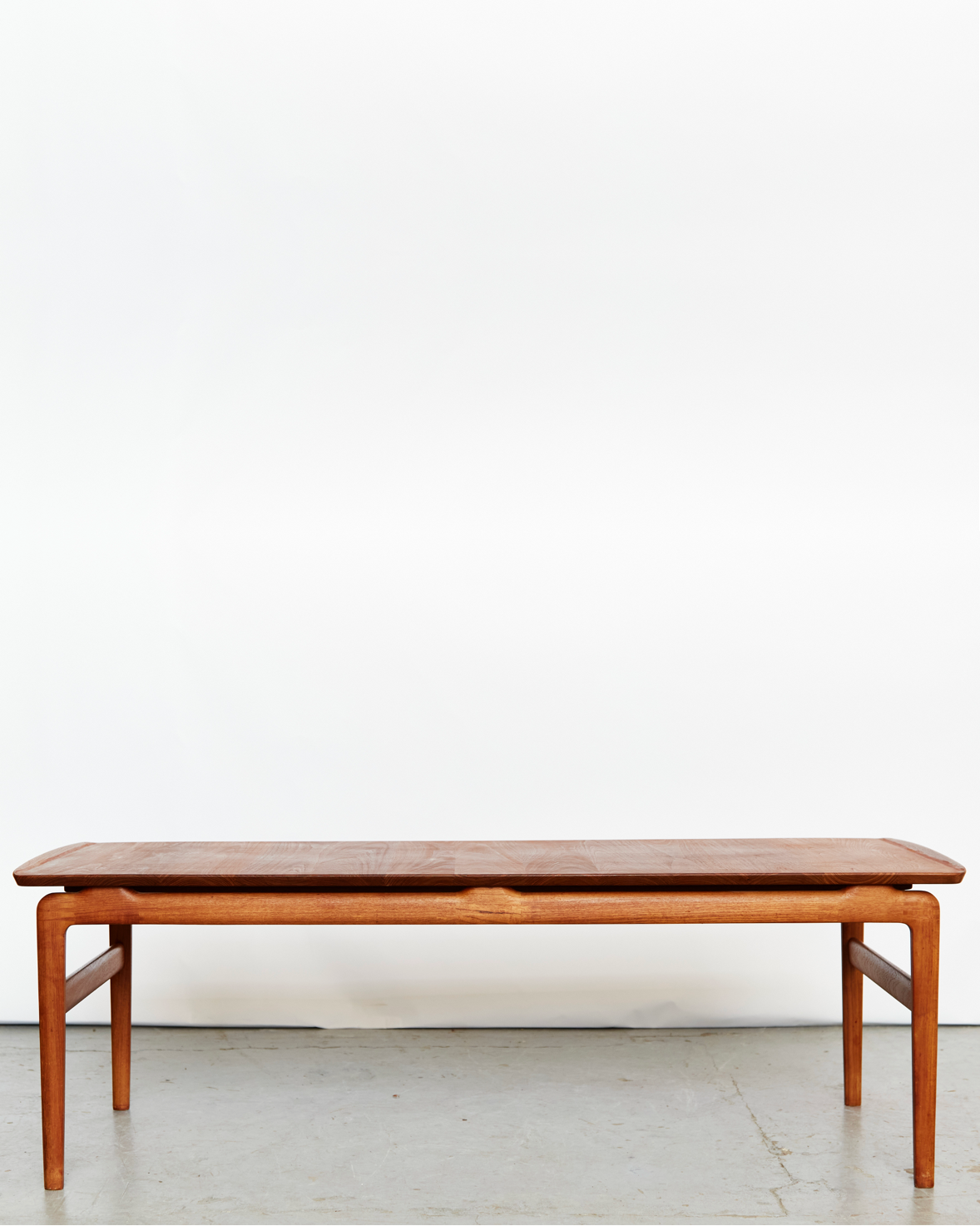 Peter Hvidt & Orla Mølgaard-Nielsen FD640 Coffee Table for France & Søn by Eilers Interieur | The Oblist — handcrafted wood d
