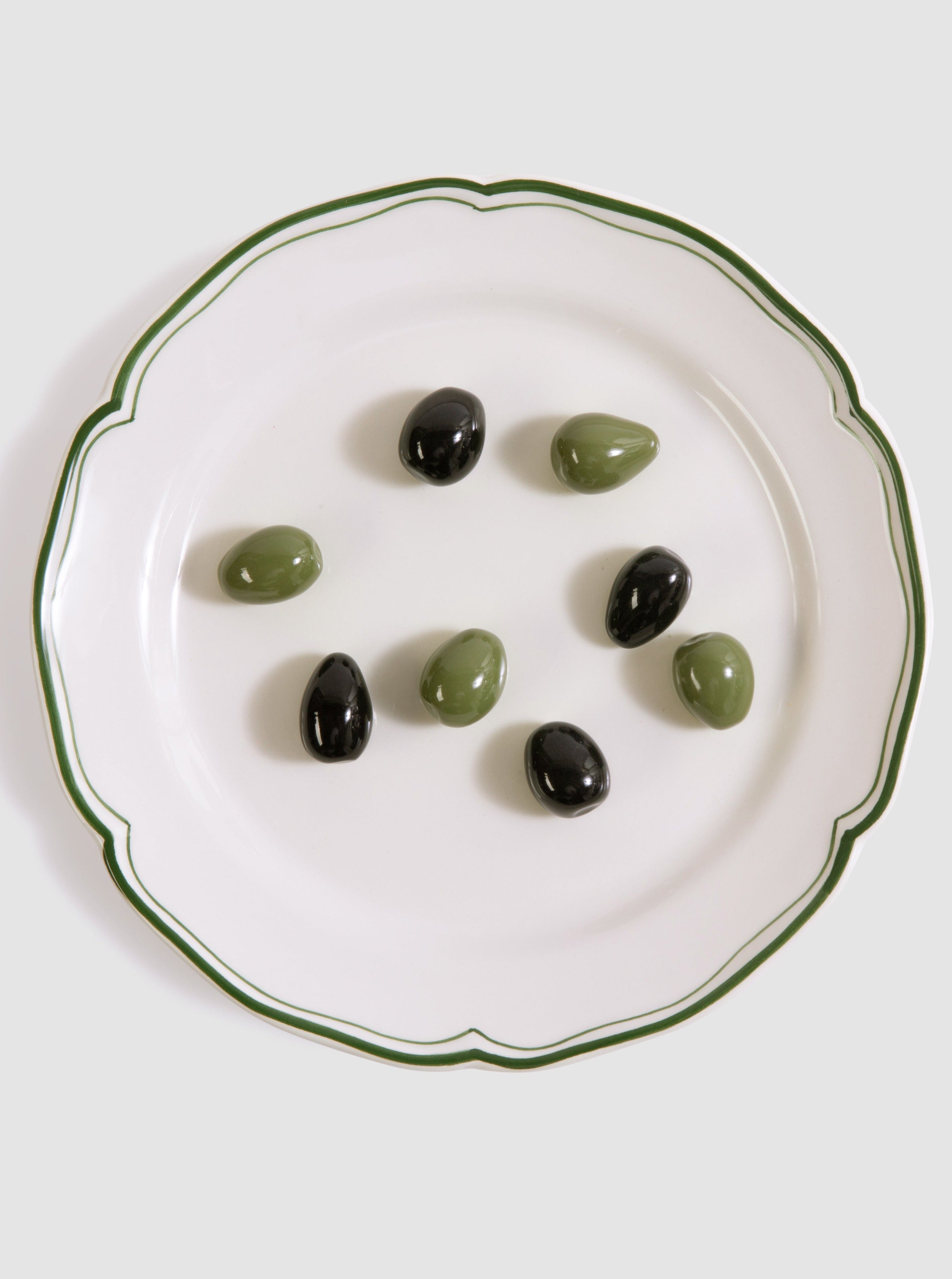 Trompe L’œil Olive Décorative Plate