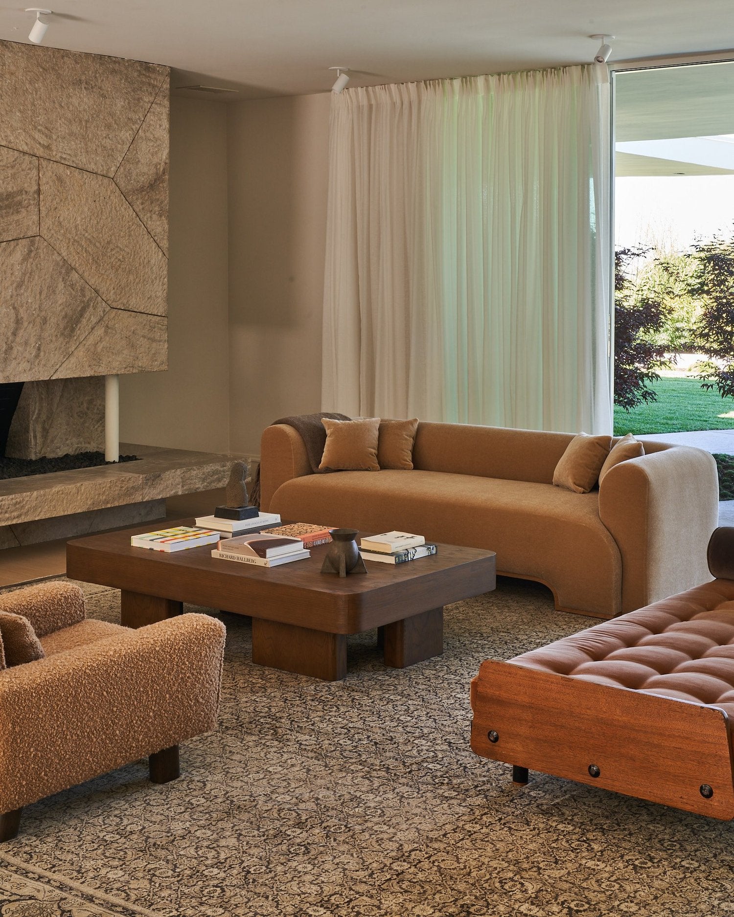 Sofa Quincy by Studio OSKLO | The Oblist