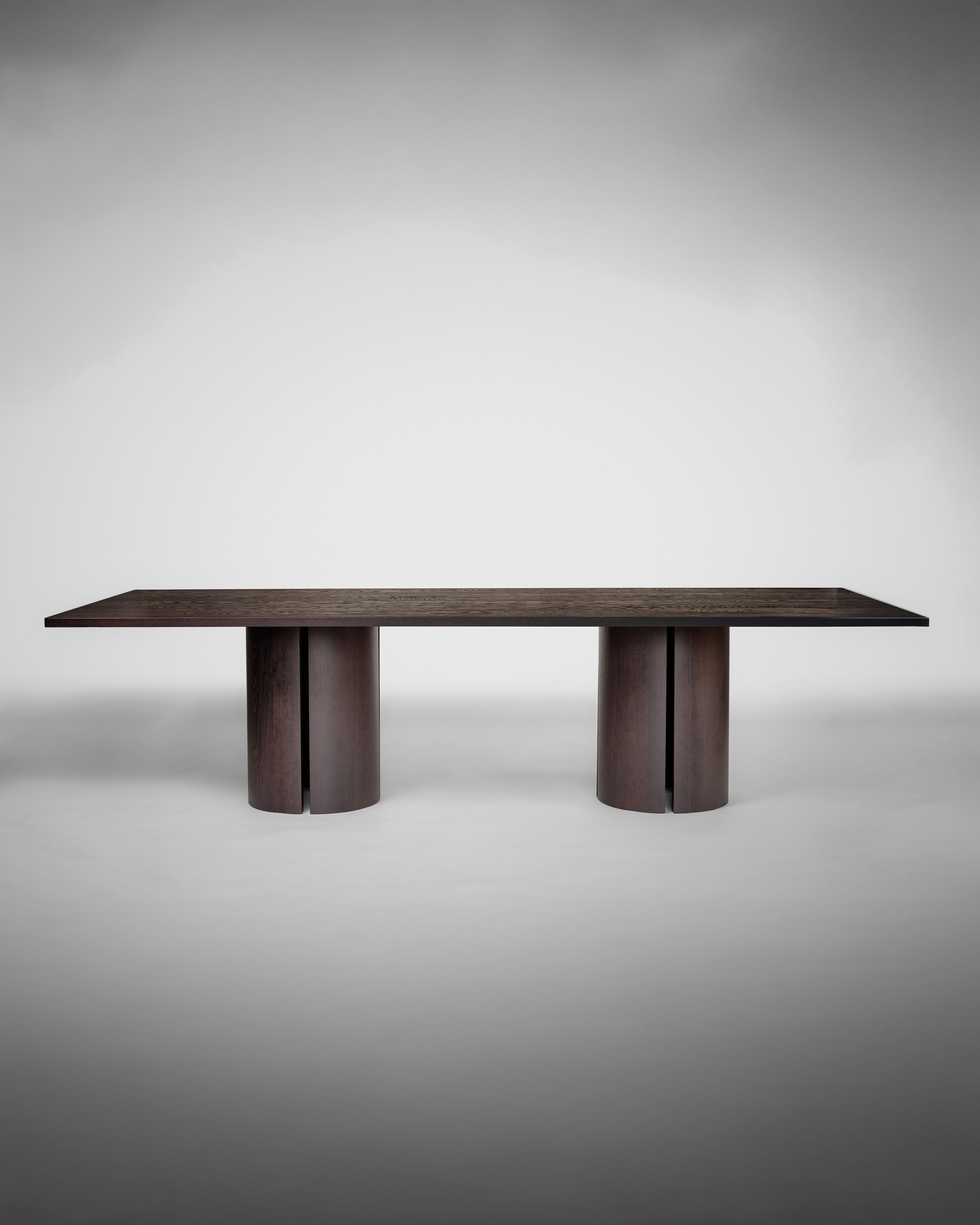 Aperta Table - Rectangular - Double Base — close-up