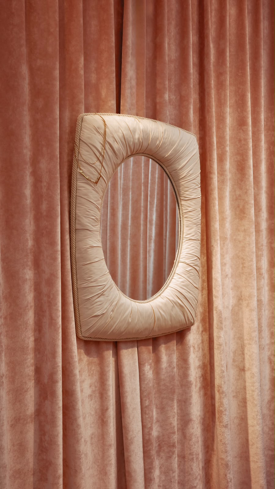 L'Heure Bleue Mirror in glass and wild silk — close-up
