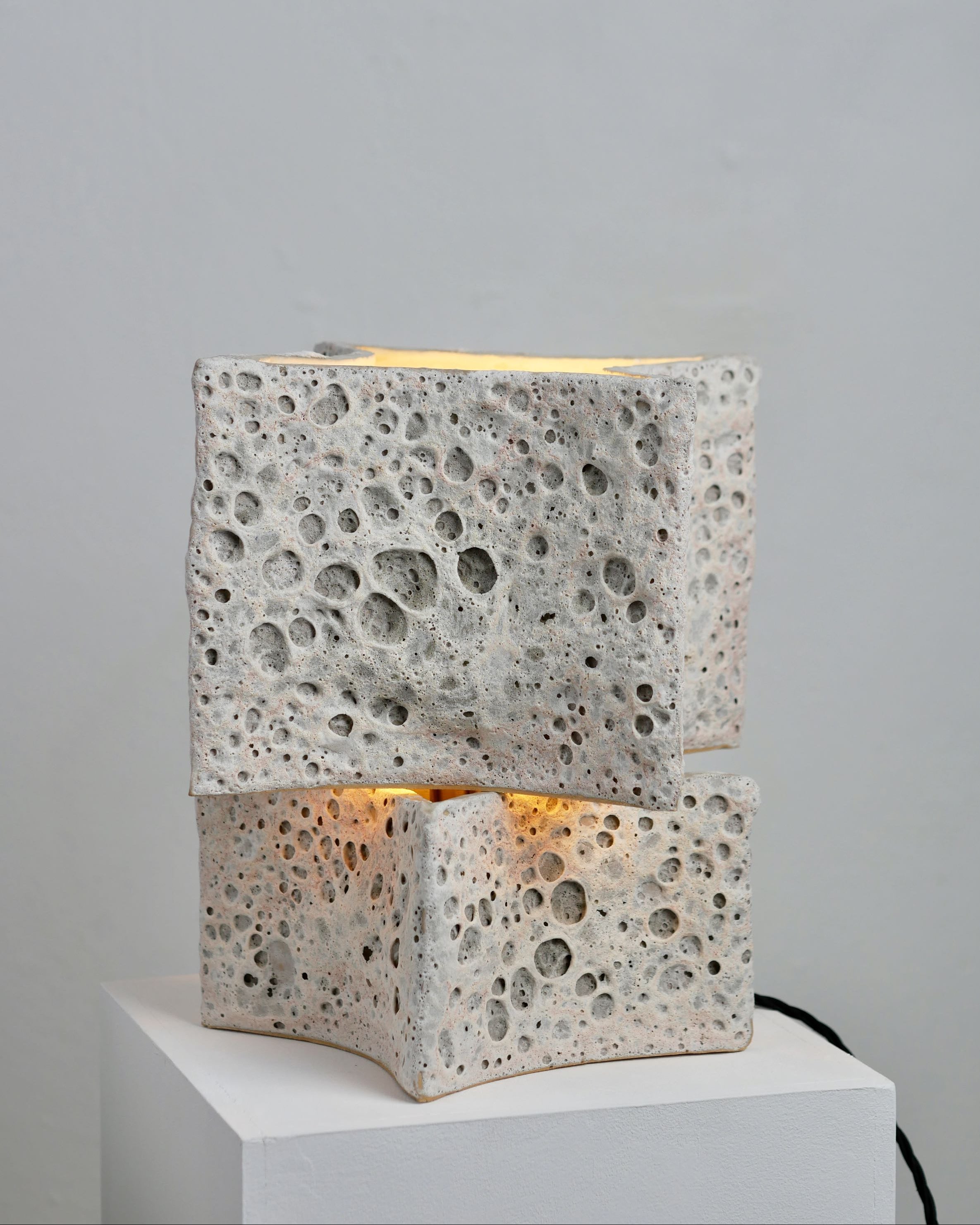 Table Lamp Lunar — detail view