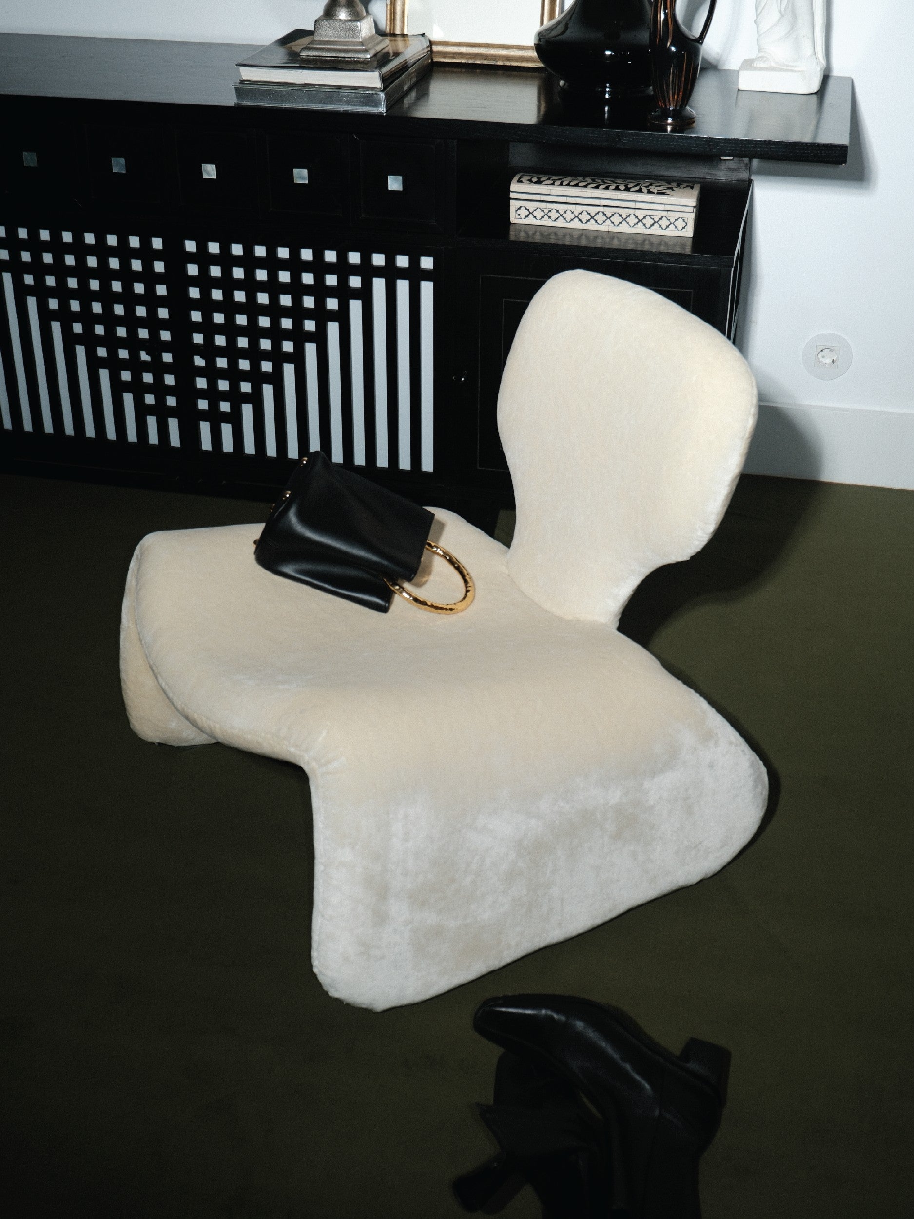 Olivier Mourgue Djinn Lounge Chair — detail view