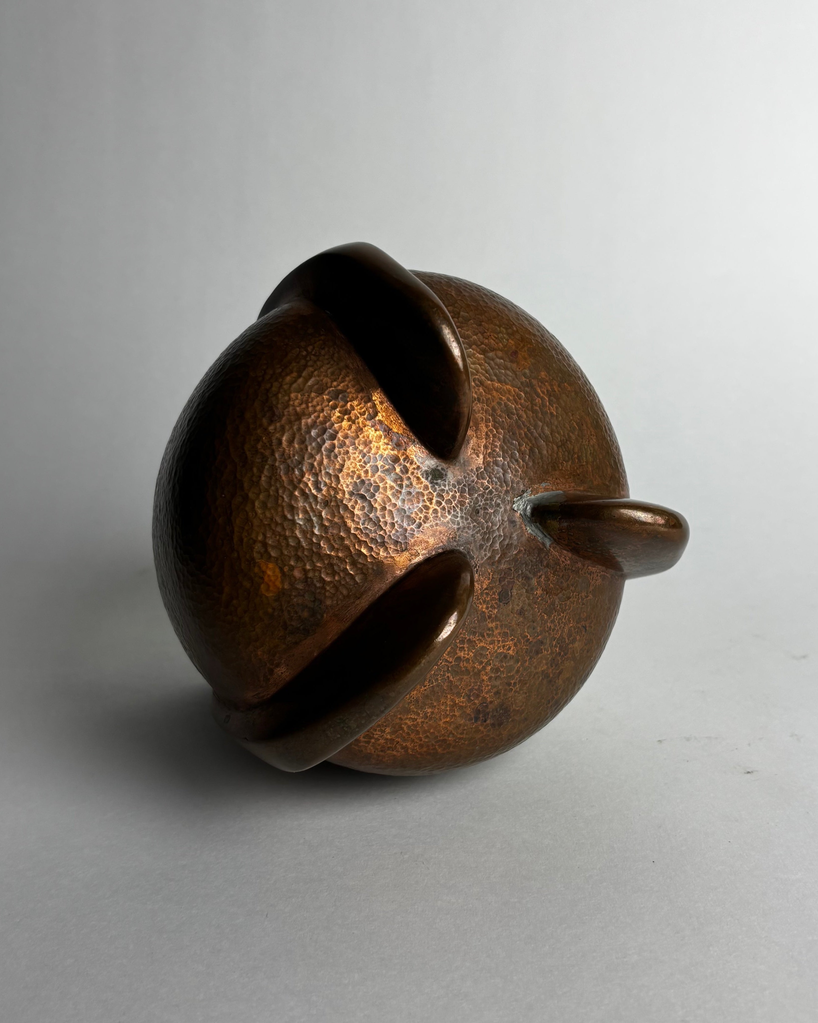 Vintage Vase in Copper - Arts Collection — lifestyle setting