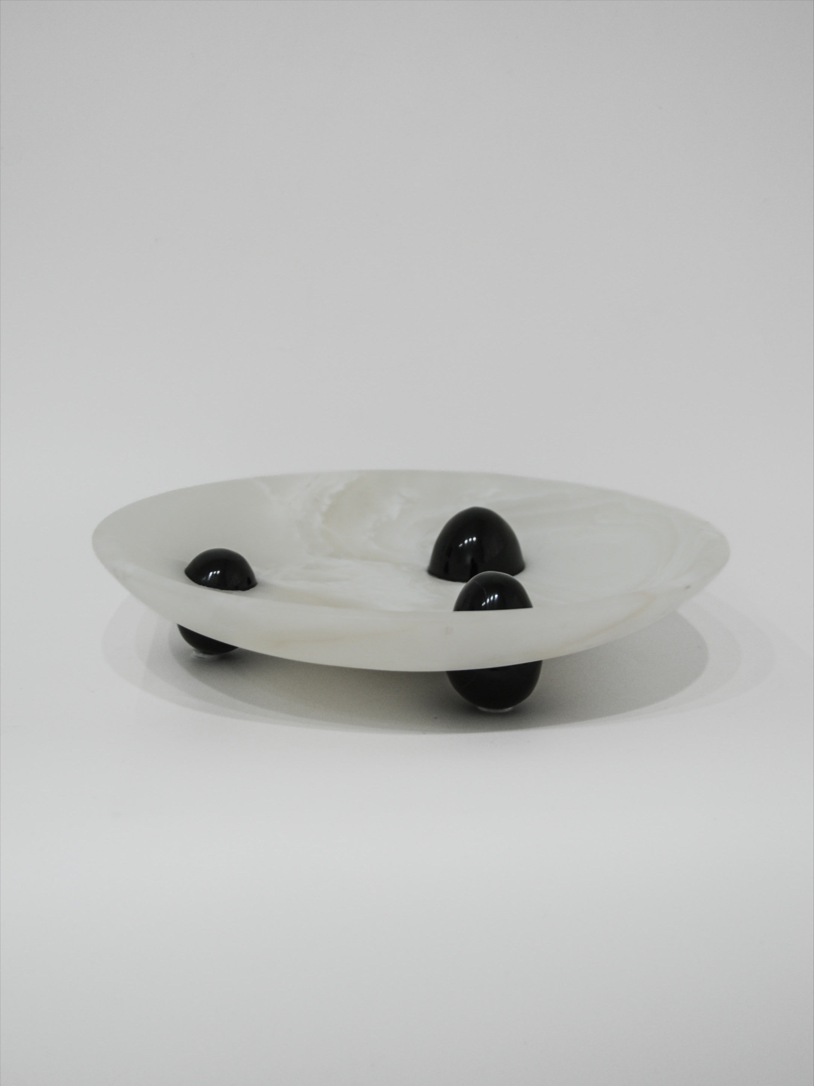 Uovo Bowl, in Stone and Onyx by Panorammma | The Oblist